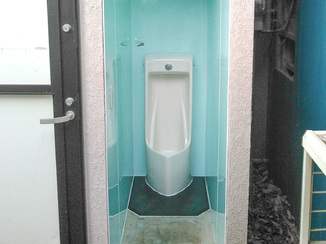 トイレリフォーム さわやかなブルーでまとめた美しいトイレ空間